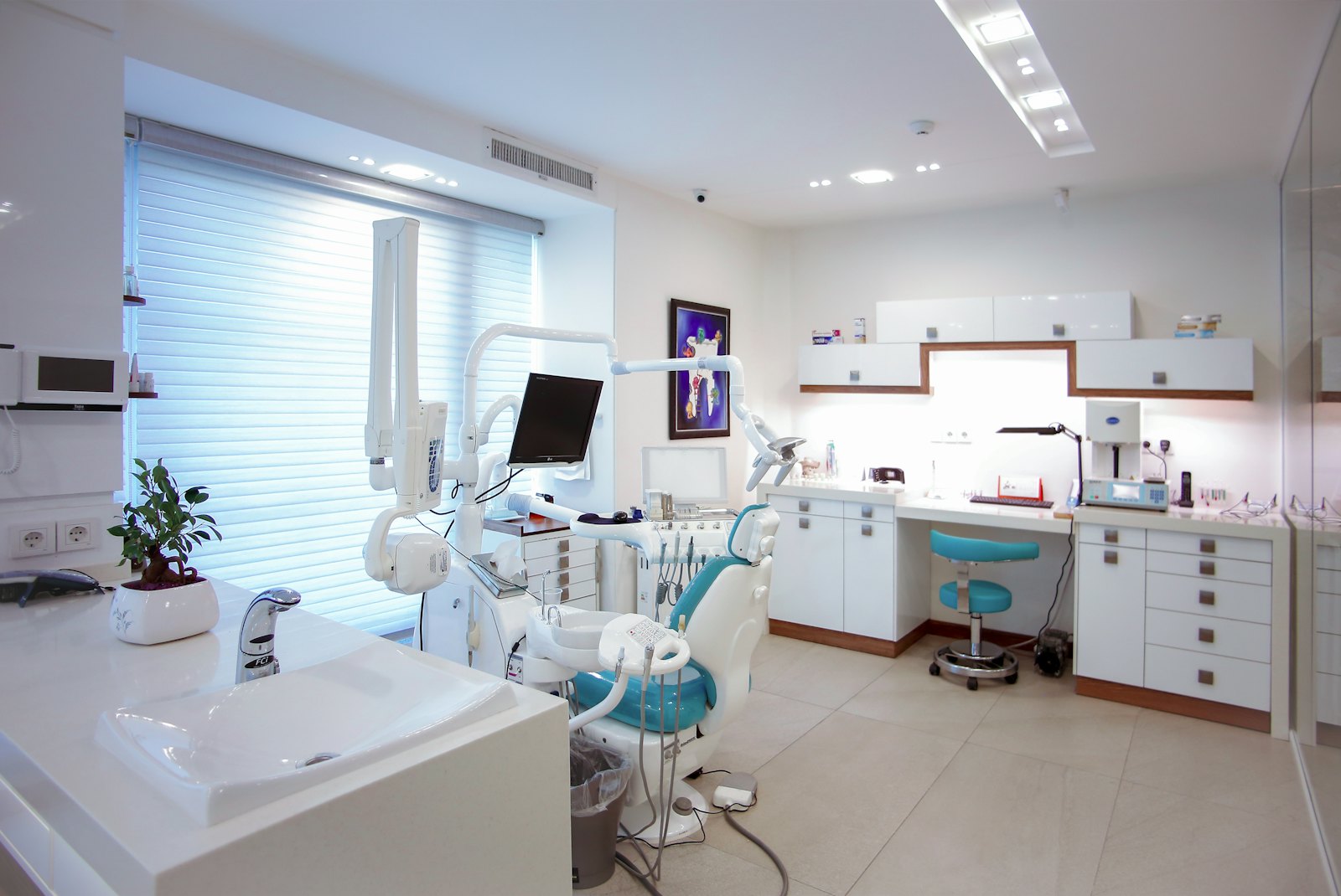 How to Find Dental Practice Leads: A Step-by-Step Guide